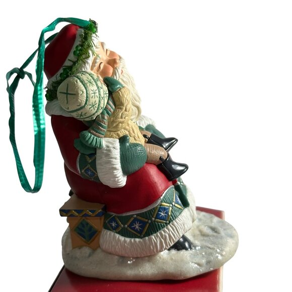 Hallmark Keepsake Ornament Sittin' On Santas Lap 2006 Christmas Untested - Picture 7 of 8